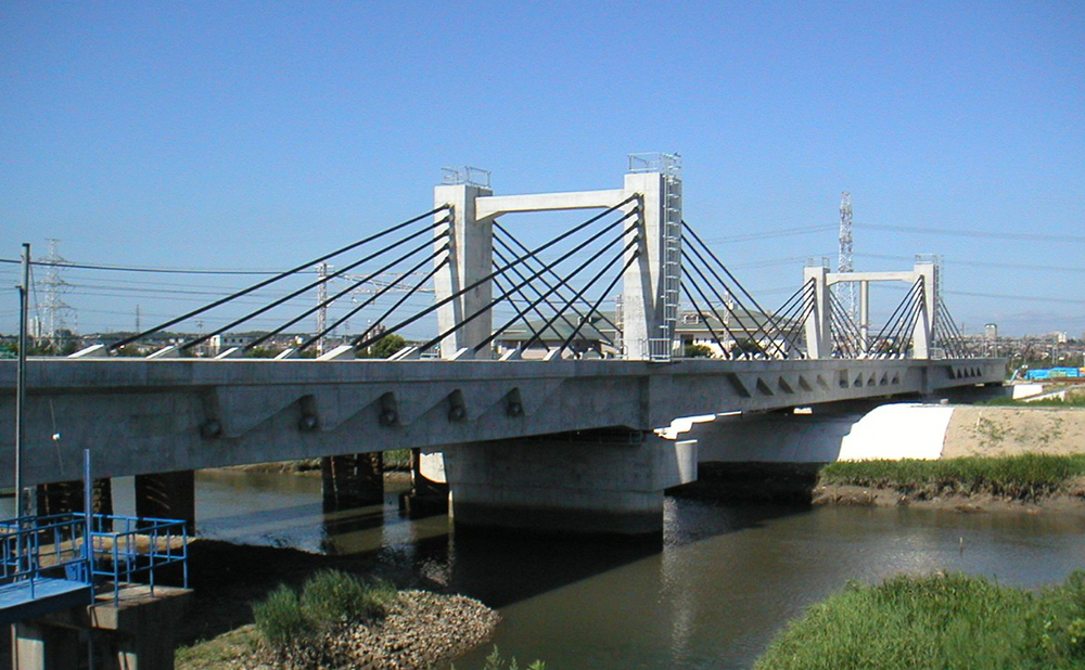 東海道本線　界川橋りょう改良